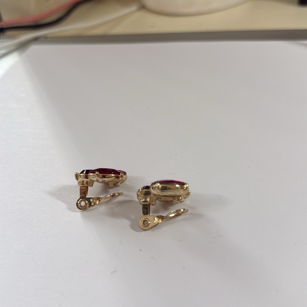 Anne Klein clip on earrings garnet stones. Matching bracelets and necklaces - Picture 4 of 5